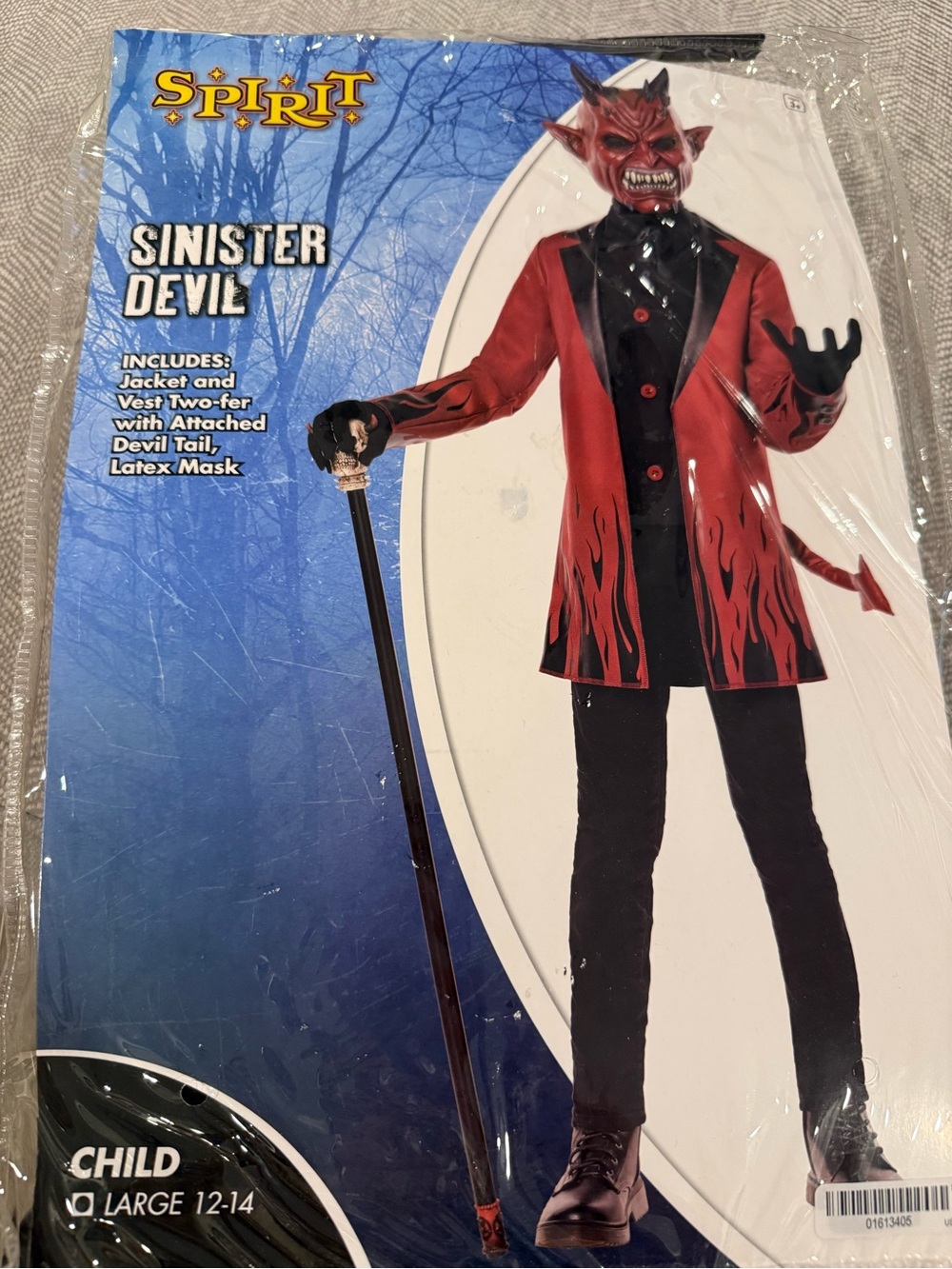 Child Sinister Devil costume - size large (12-14)